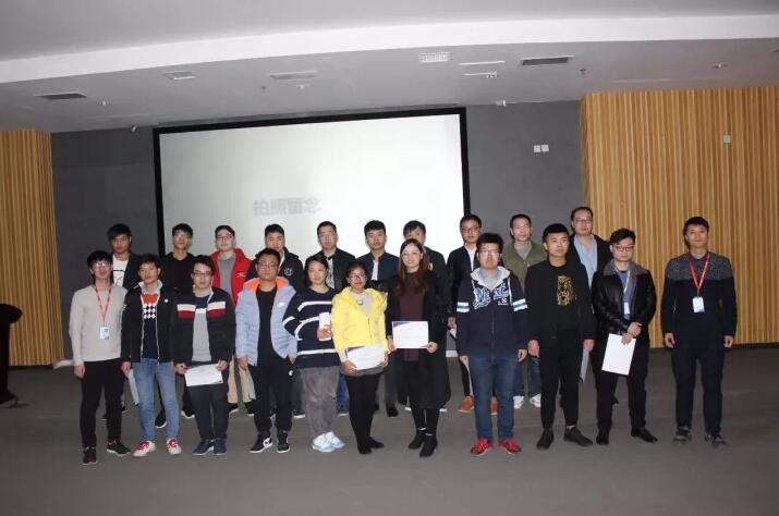 谁说程序猿找不到女朋友?这把狗粮撒的有点猝不及防!