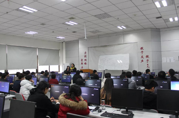 1551319848117754.jpg 配图5 云和数据三大专业同时开班.jpg