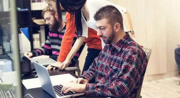 1559699984103319.jpg 配图6 云和数据:10个新手程序员不知道的小技巧.jpg