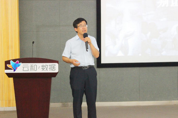 1562144855267398.jpg 配图6 郑州航空工业管理学院实习短训成果展暨毕业答辩会圆满落幕.jpg