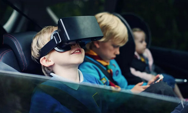 1562223209359308.jpg 配图1 虚拟现实(Virtual Reality).jpg