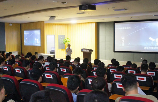 1562639992744345.jpg 配图3 云和数据JAVA培训班项目发布会暨毕业典礼.jpg